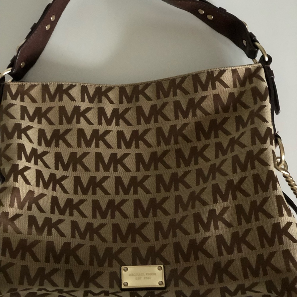 Michael kors canvas classic handbag